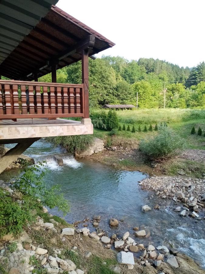 Guesthouse Smiljanic Slavkovica ภายนอก รูปภาพ