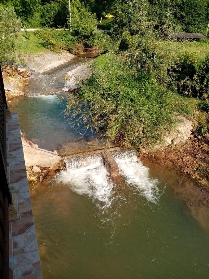 Guesthouse Smiljanic Slavkovica ภายนอก รูปภาพ