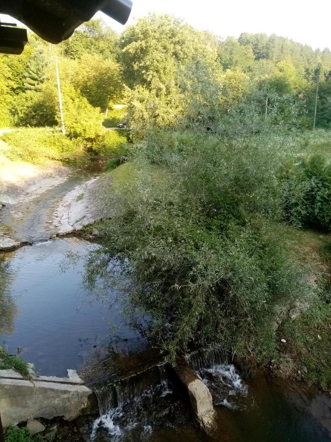 Guesthouse Smiljanic Slavkovica ภายนอก รูปภาพ