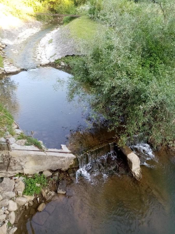Guesthouse Smiljanic Slavkovica ภายนอก รูปภาพ