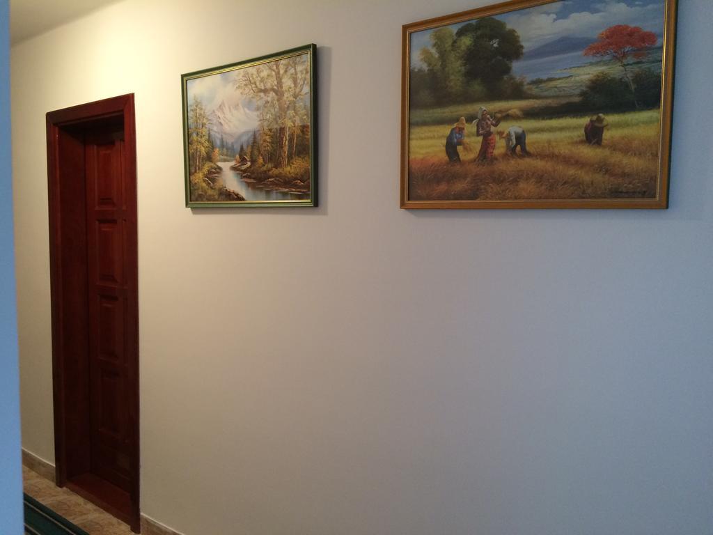 Guesthouse Smiljanic Slavkovica ภายนอก รูปภาพ